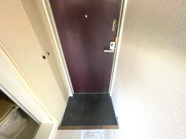 サニーハイム【外国籍可能物件】の玄関