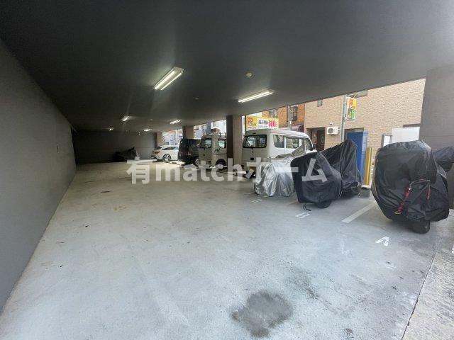 ノブレカステリオの駐車場