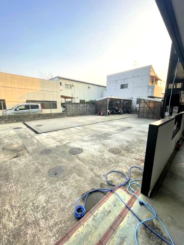 グランクレストの駐車場