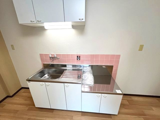 ケイプラザ金田のキッチン|写真は、他部屋の同間取りとなっております。