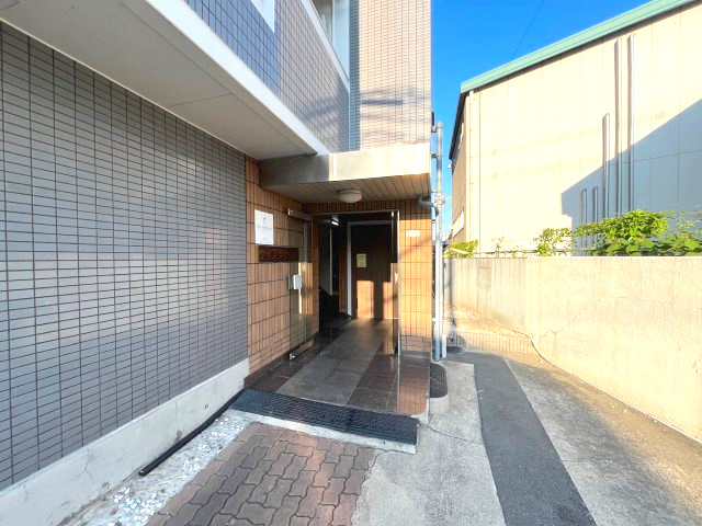 ケイプラザ金田のエントランス