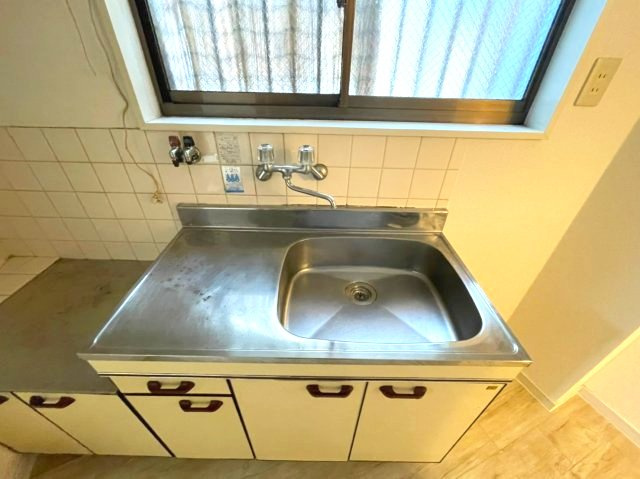 守口市藤田町６丁目の賃貸マンションのキッチン|イメージとして同建物他部屋を表示しています