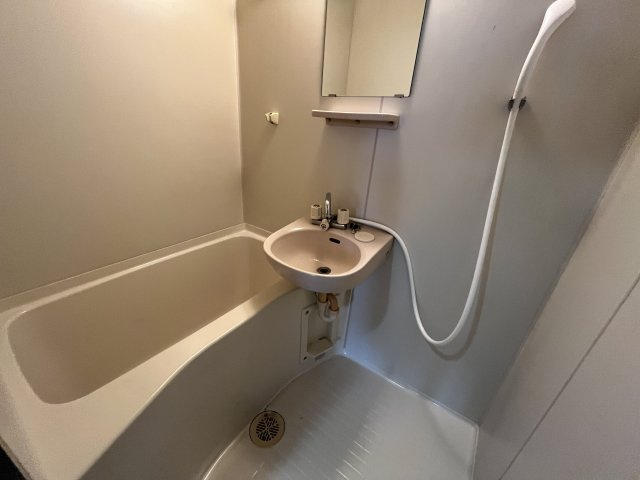 レインボービルの浴室|(参考)同マンション他部屋の写真