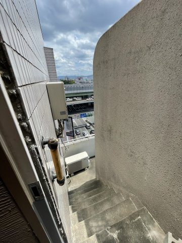 レインボービルのバルコニー