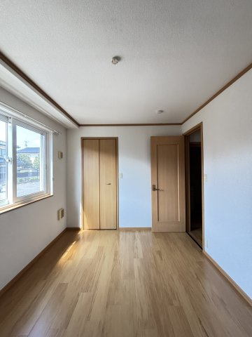 アビニヨン．Ｍ　Ａの洋室