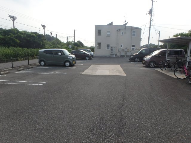 グレイス　ベルの駐車場