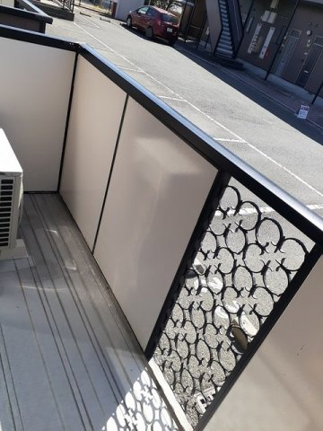 ストーンヒルズＢのバルコニー