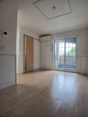 レイクサイド　Ｔｅｒｕの居間・リビング