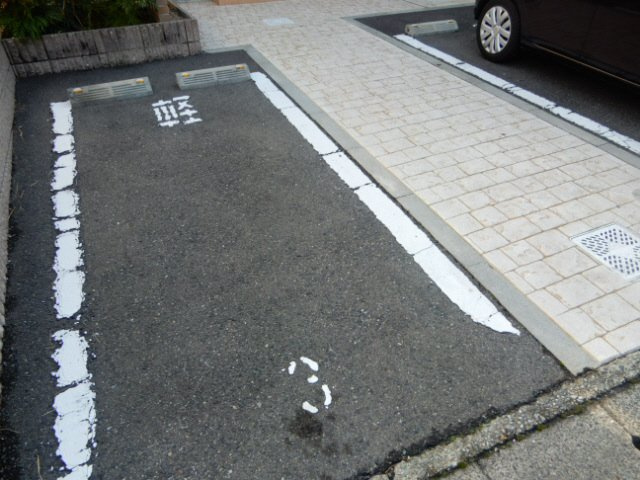 フェリーチェの駐車場