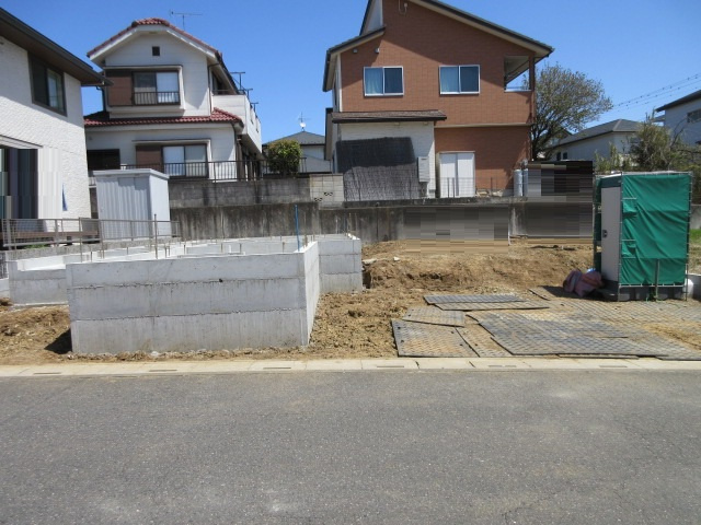 【仲介手数料無料】新築戸建　嵐山町菅谷264-1（全1棟）の前面道路含む現地写真
