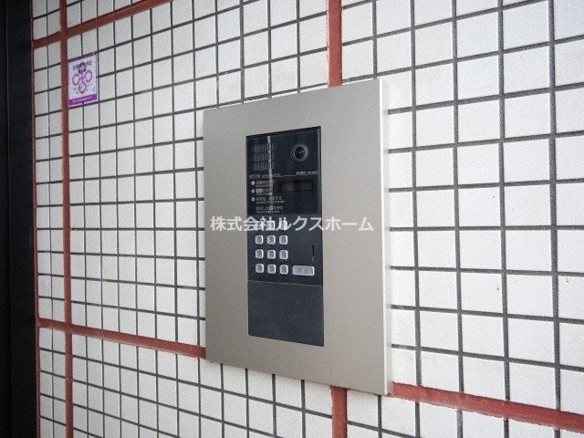 ヴァイセスシュロス南茨木のロビー|毎日通るロビーはこのようになっています