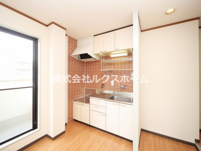 ヴァイセスシュロス南茨木のキッチン|お料理しやすいキッチンです