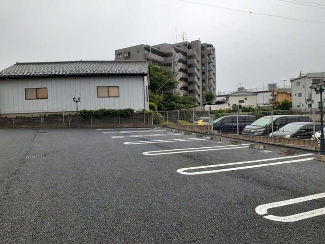 カーサドルチェⅢの駐車場