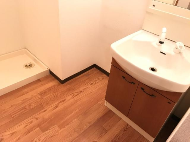 ローズガーデン長塚Ⅰの洗面所|洗面