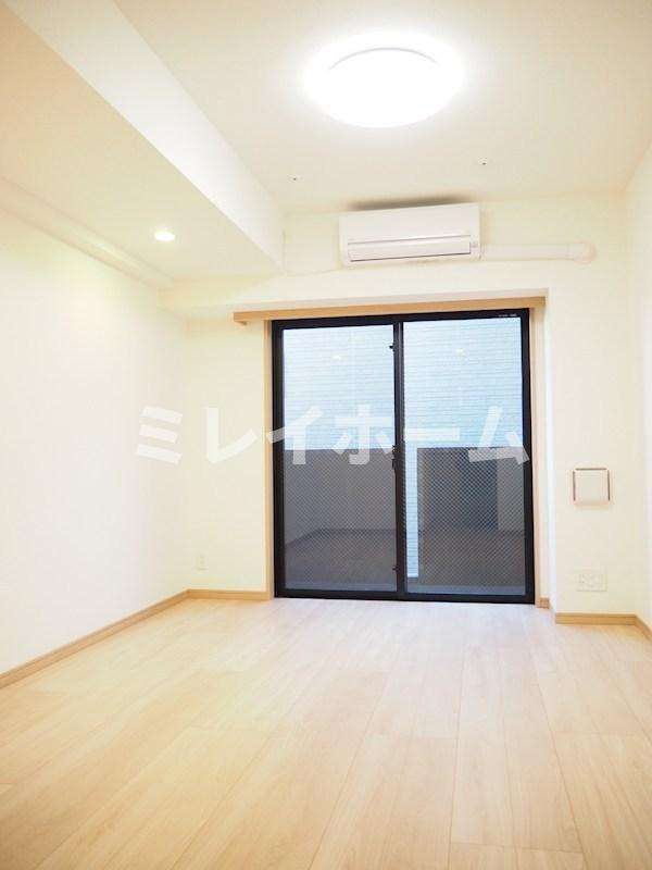 ルーブル蒲田南七番館の居間・リビング