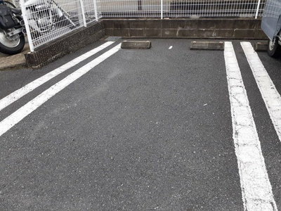 【駐車場】 | レフィナード阿成 | 駐車スペースもあります