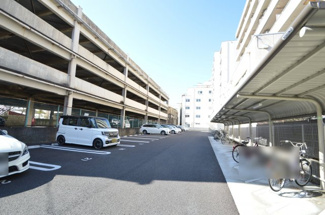 【駐車場】 | ハナワダHKYMパナハイツ
