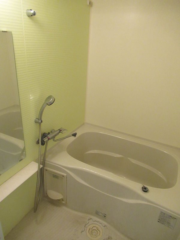 ＡＺＥＳＴ武蔵小金井の浴室