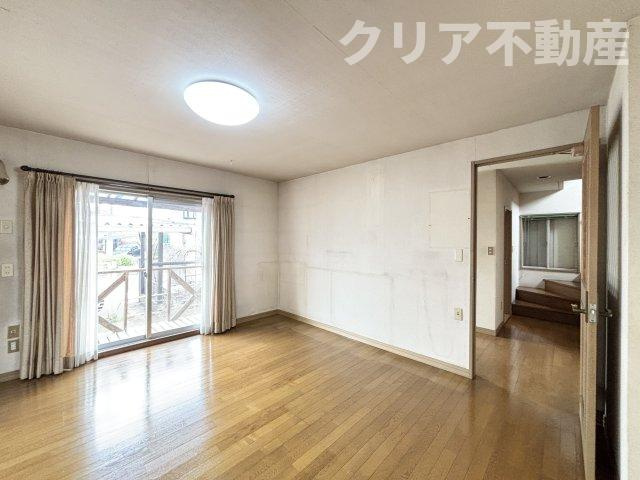 【居間・リビング】 | 前橋市下大島町中古住宅　