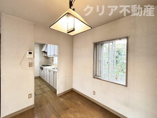 【居間・リビング】 | 前橋市下大島町中古住宅　