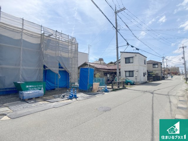 たつの市龍野町中村　第1期　新築一戸建ての前面道路含む現地写真|周辺は落ち着いた街並みの住宅地！子育てがしやすい住環境です！まだ未完成ですが、現地でしかわからない事もございます。是非一度ご覧ください。