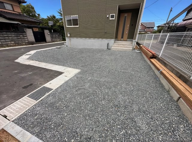 姫路市野里慶雲寺前町　第1期　新築一戸建ての駐車場|駐車スペース！散水栓があるので、こまめに愛車を洗えます！