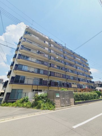 フェルザ西宮の外観