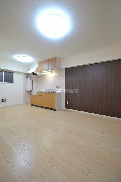 広島市西区観音本町１丁目の賃貸マンションの居間・リビング