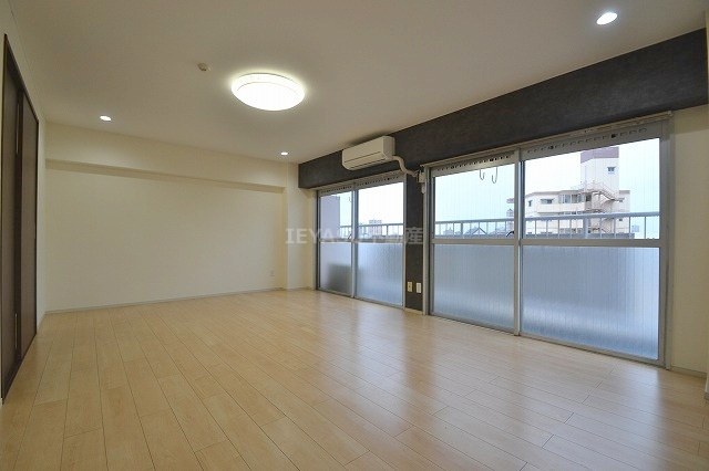 広島市西区観音本町１丁目の賃貸マンションの内装