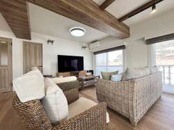 ＊相模湾を望む＊逗子マリーナ1号棟の画像