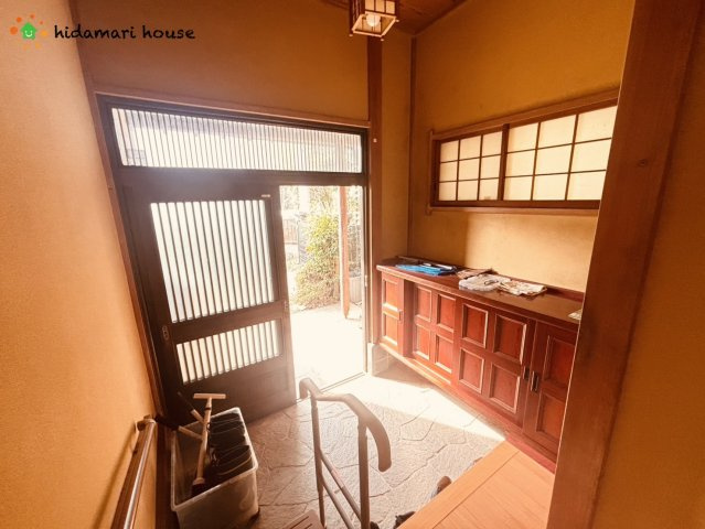 蓮田市江ヶ崎　中古平屋戸建の玄関