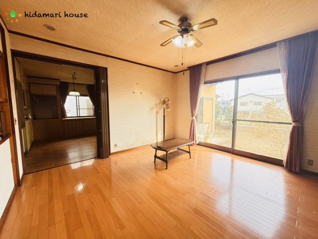 蓮田市江ヶ崎　中古平屋戸建の居間・リビング