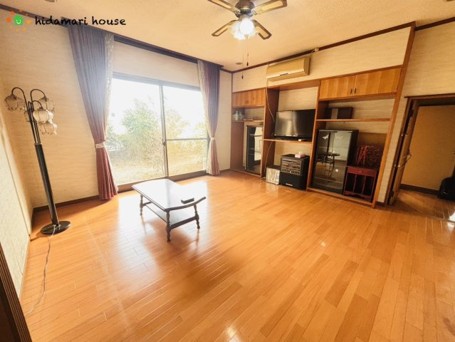蓮田市江ヶ崎　中古平屋戸建の居間・リビング