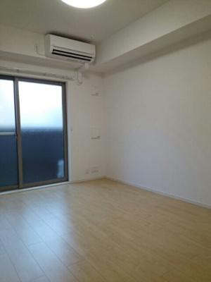 【居間・リビング】 | グランソレイユ楠葉Ⅲ | おしゃれな居間です