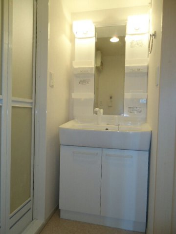 アークラムの洗面所