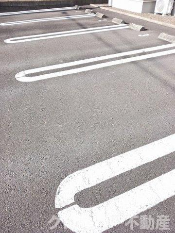 ヒルズサイド　Ａの駐車場