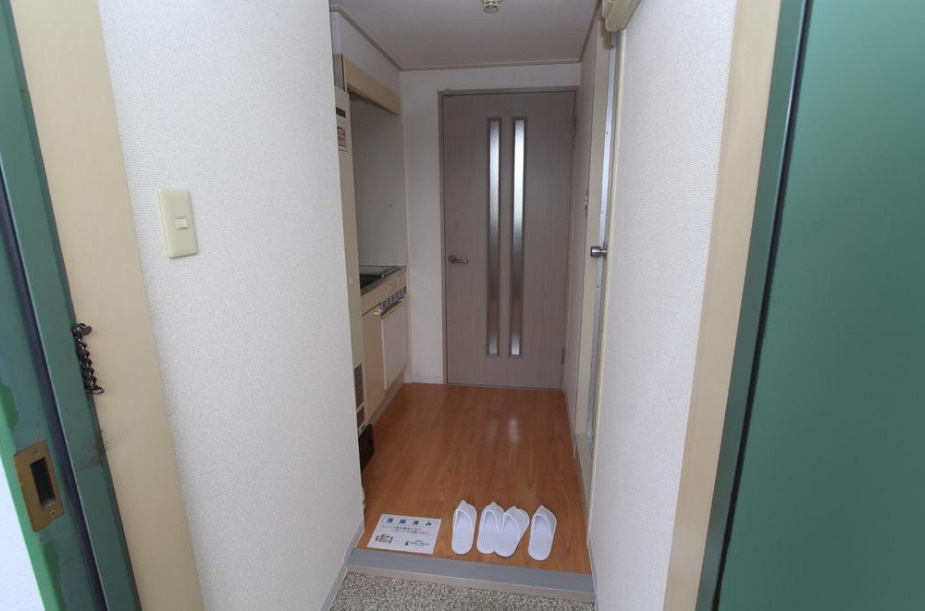 愛知県一宮市1棟投資マンション【ベルビュー花池】の玄関