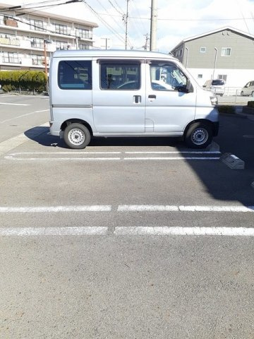アロッジオⅡの駐車場