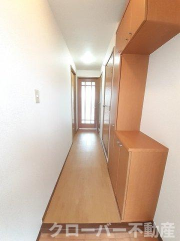 ブライトプラッツＡの玄関