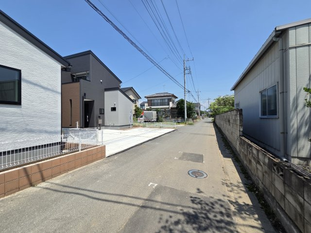 新築　太田市鳥山中町第2　Livele Garden.S　1号棟　の前面道路含む現地写真|現地写真　東側接道幅員約4.6ｍ		