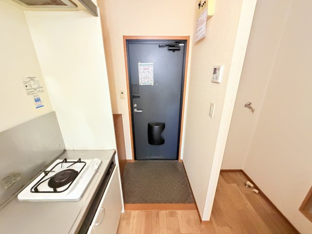 山麓荘の玄関
