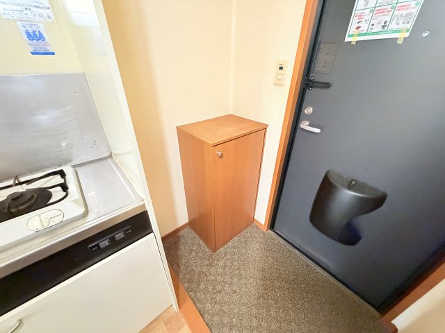 山麓荘の玄関