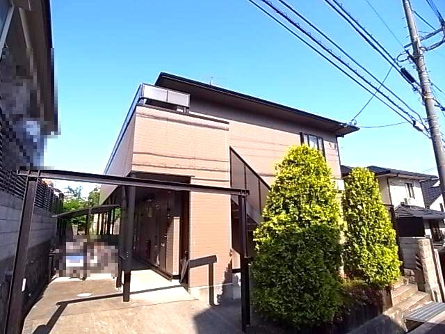 山麓荘の外観