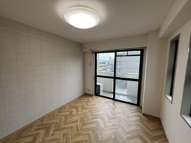 オズコート神戸本山の居間・リビング