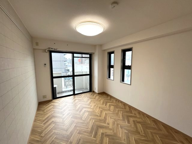 オズコート神戸本山の居間・リビング