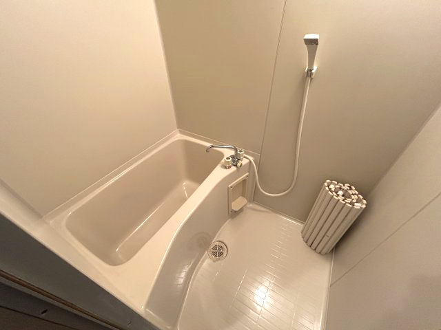 オズコート神戸本山の浴室