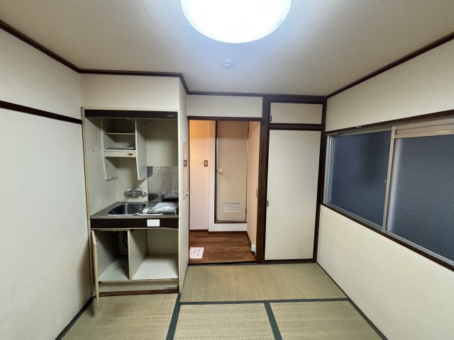 春日野道ロイヤルハイツの和室