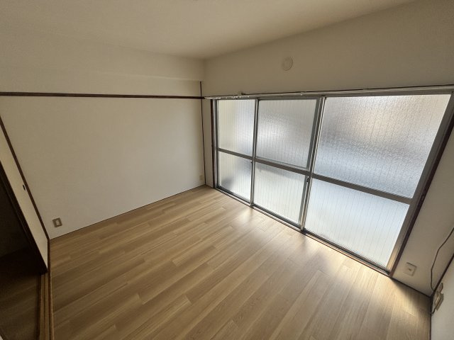 エルパラッツォ本山南(本南マンション)の居間・リビング