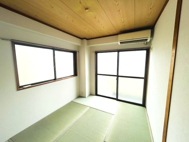 ハイム灘北の和室
