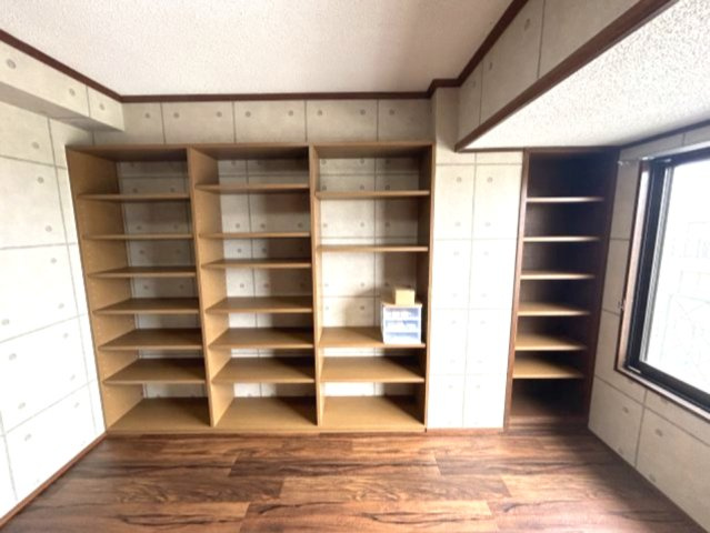 カサベルデ青谷の収納